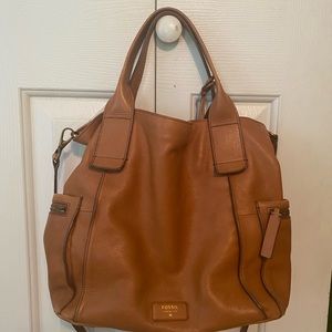 Fossil CAMEL colored crossbody/satchel bag. Leather.